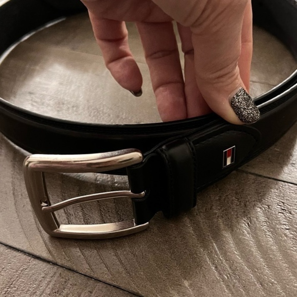 Tommy Hilfiger‎ Genuine Leather Mens Belt Size 40